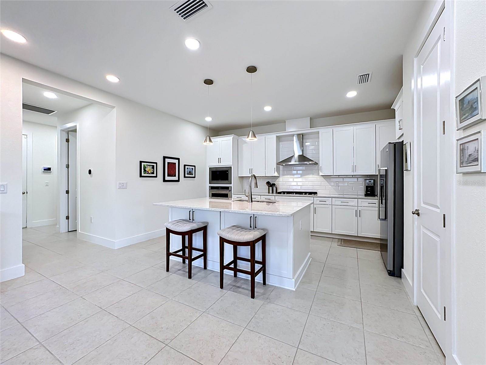 18604 Dayspring Place, Venice, FL 34293