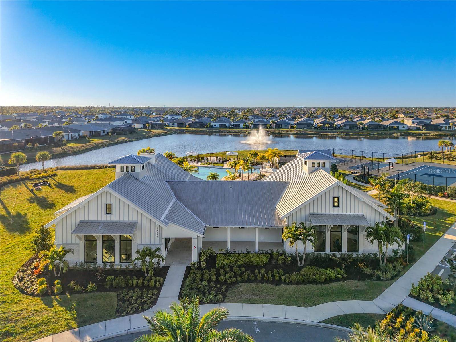 18604 Dayspring Place, Venice, FL 34293
