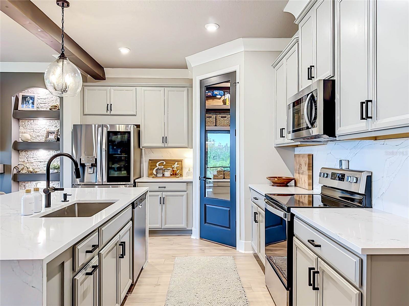 18105 Grand Prosperity Drive, Venice, FL 34293