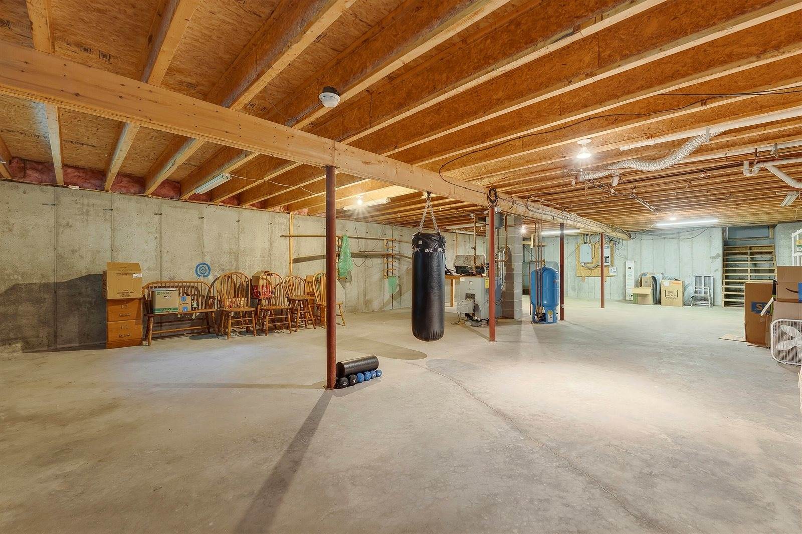 32 Fieldstone Drive, West Gardiner, ME 04345