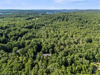 32 Fieldstone Drive, West Gardiner, ME 04345