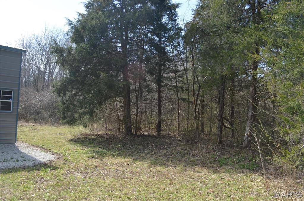222 Scanland Farm Road, Montgomery City, MO 63361