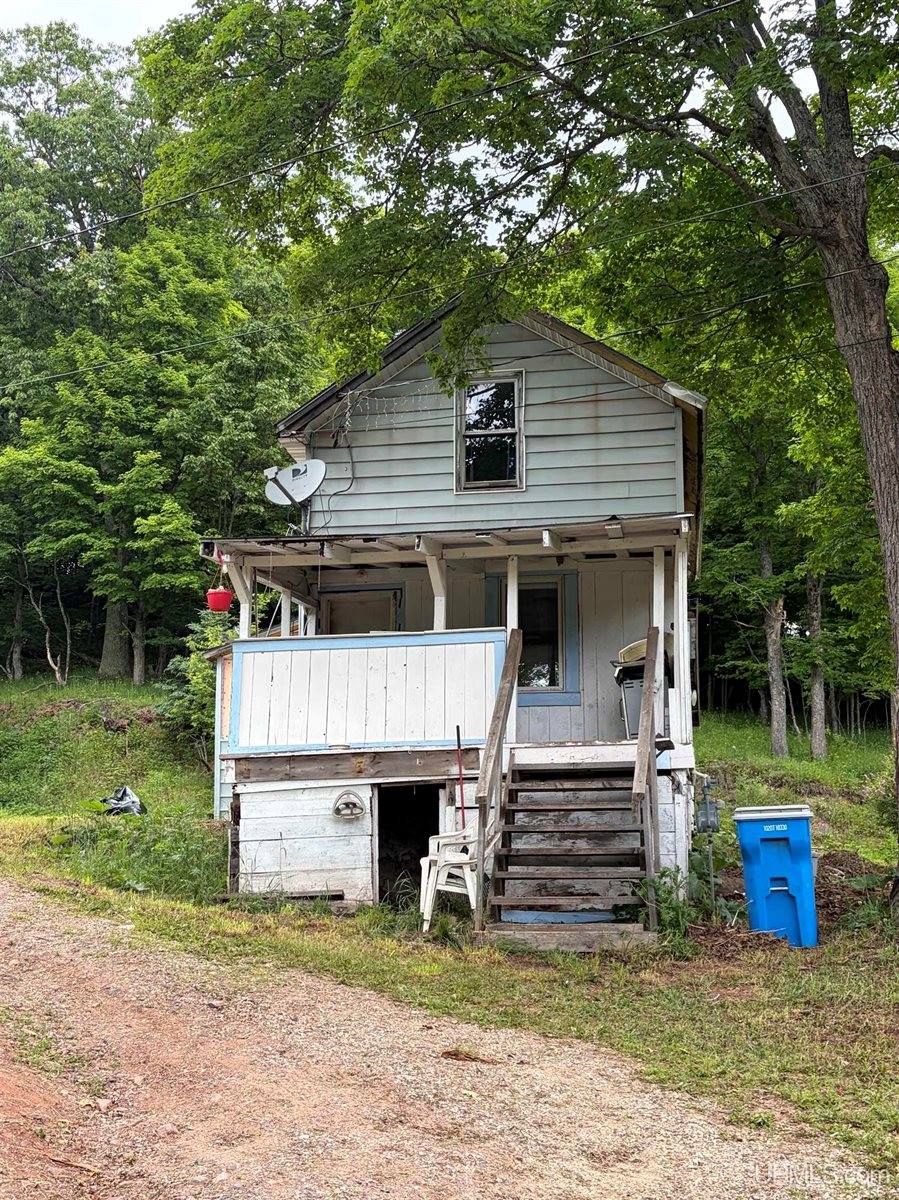 6365 COUNTY ROAD PB Road, Ishpeming, MI 49849