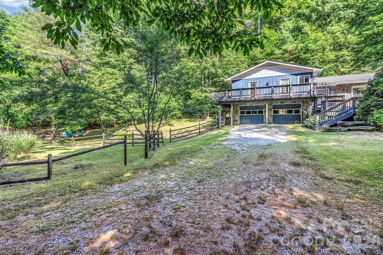 125 Hondah Boulevard, Brevard, NC 28712