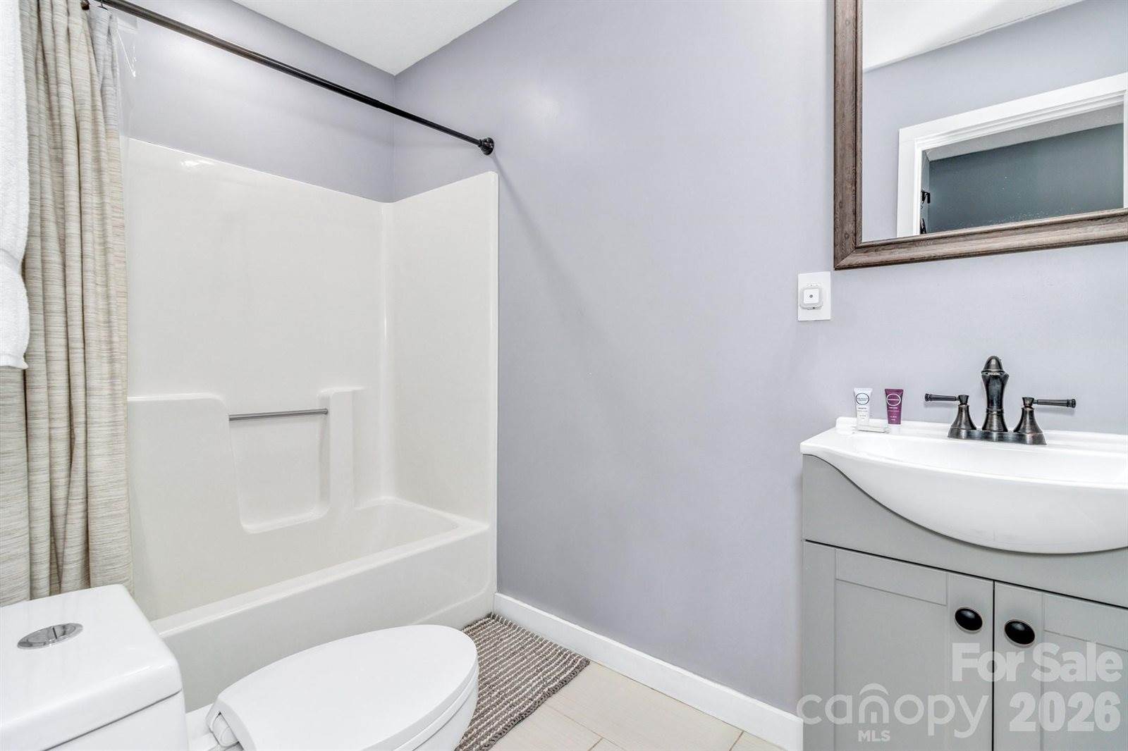 125 Hondah Boulevard, Brevard, NC 28712
