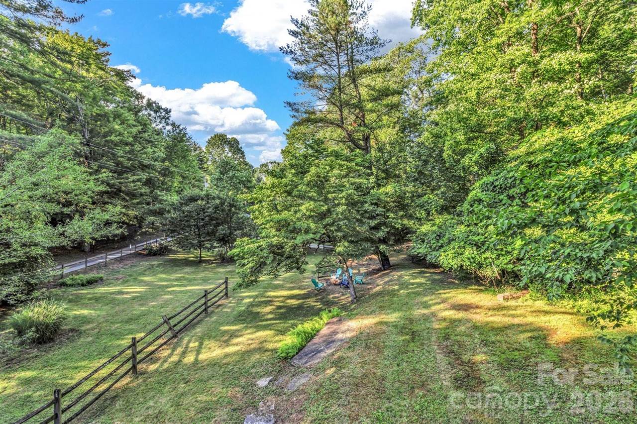 125 Hondah Boulevard, Brevard, NC 28712