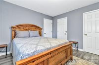 125 Hondah Boulevard, Brevard, NC 28712