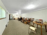 124 North Whistler C4 Avenue, Freeport, IL 61032