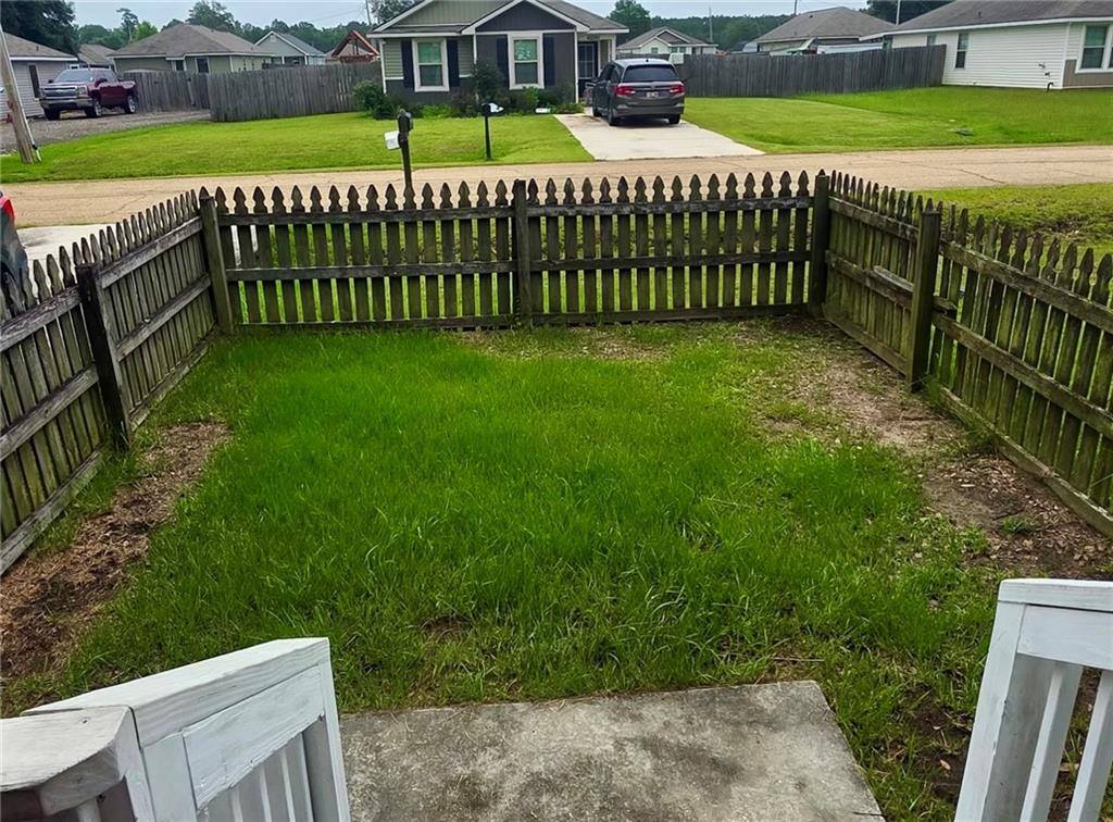 42291 Joshua Drive, Ponchatoula, LA 70454