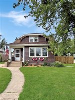 904 South Mckinley Avenue, Freeport, IL 61032