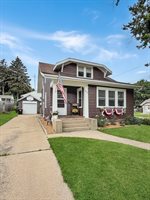 904 South Mckinley Avenue, Freeport, IL 61032