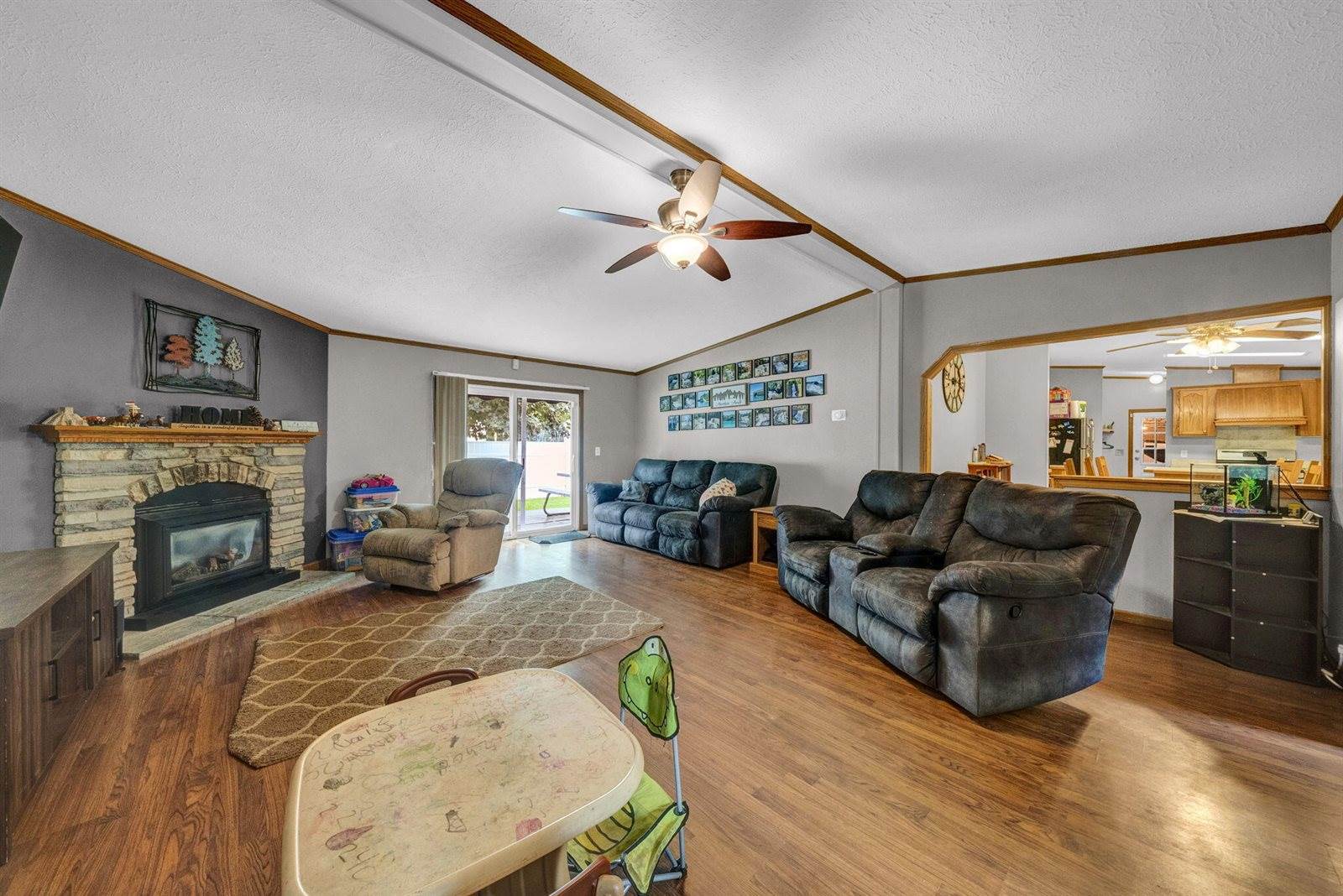 302 Redwine Drive, Houghton Lake, MI 48629