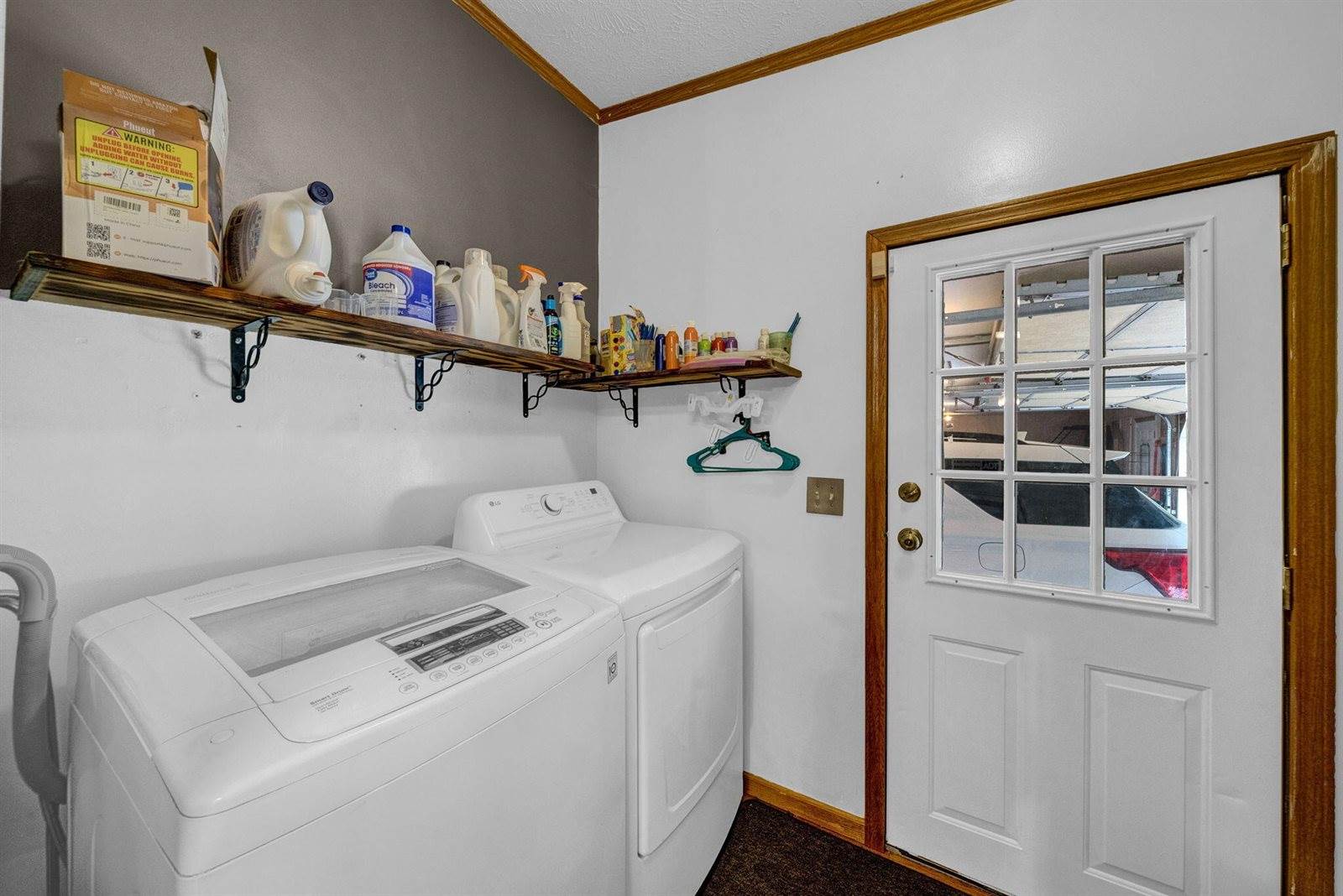 302 Redwine Drive, Houghton Lake, MI 48629