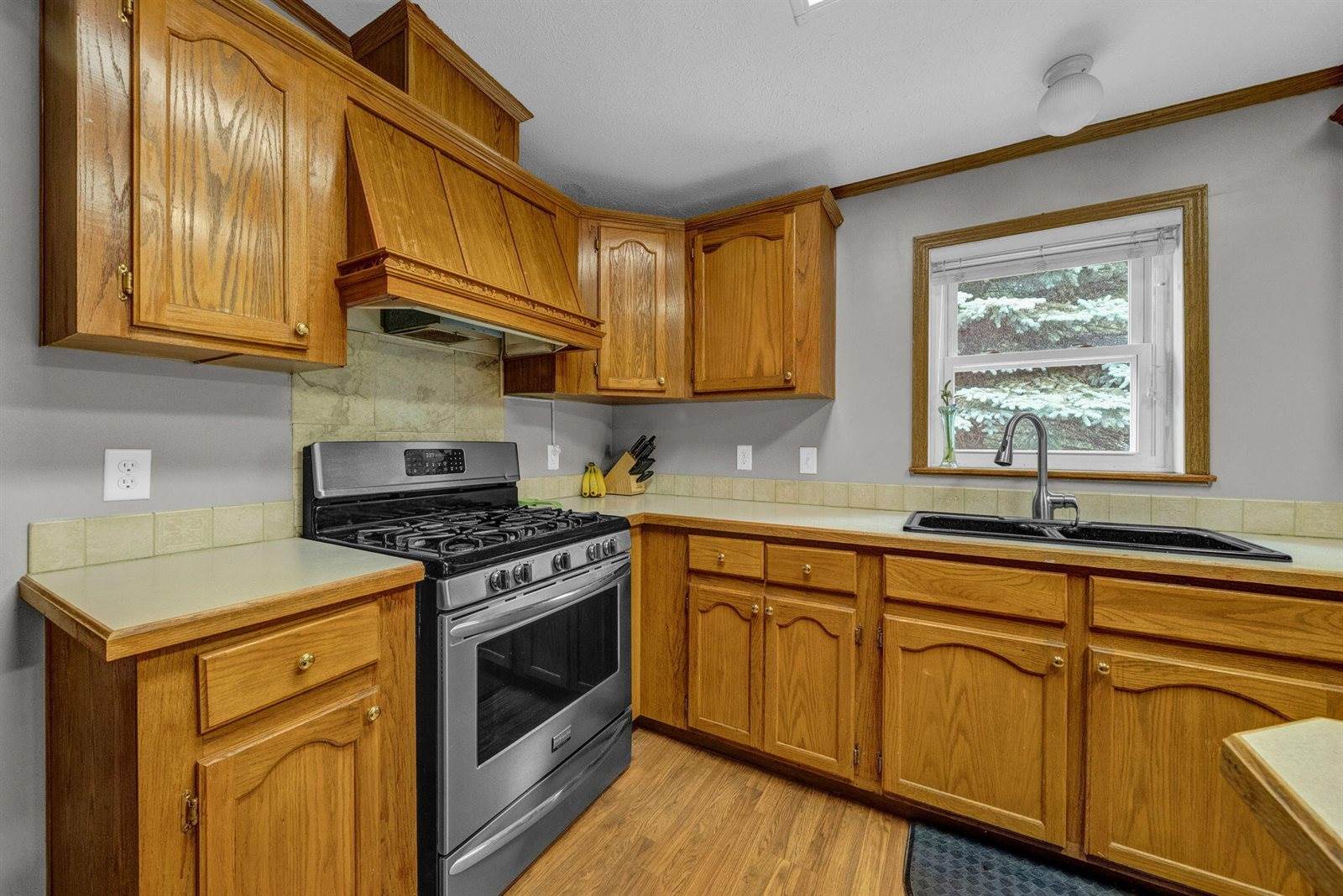 302 Redwine Drive, Houghton Lake, MI 48629