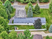 302 Redwine Drive, Houghton Lake, MI 48629