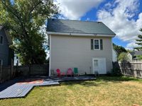 89 Larkin Street, Bangor, ME 04401