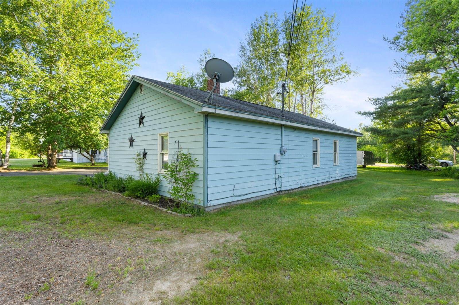 4 Mann Street, Howland, ME 04448