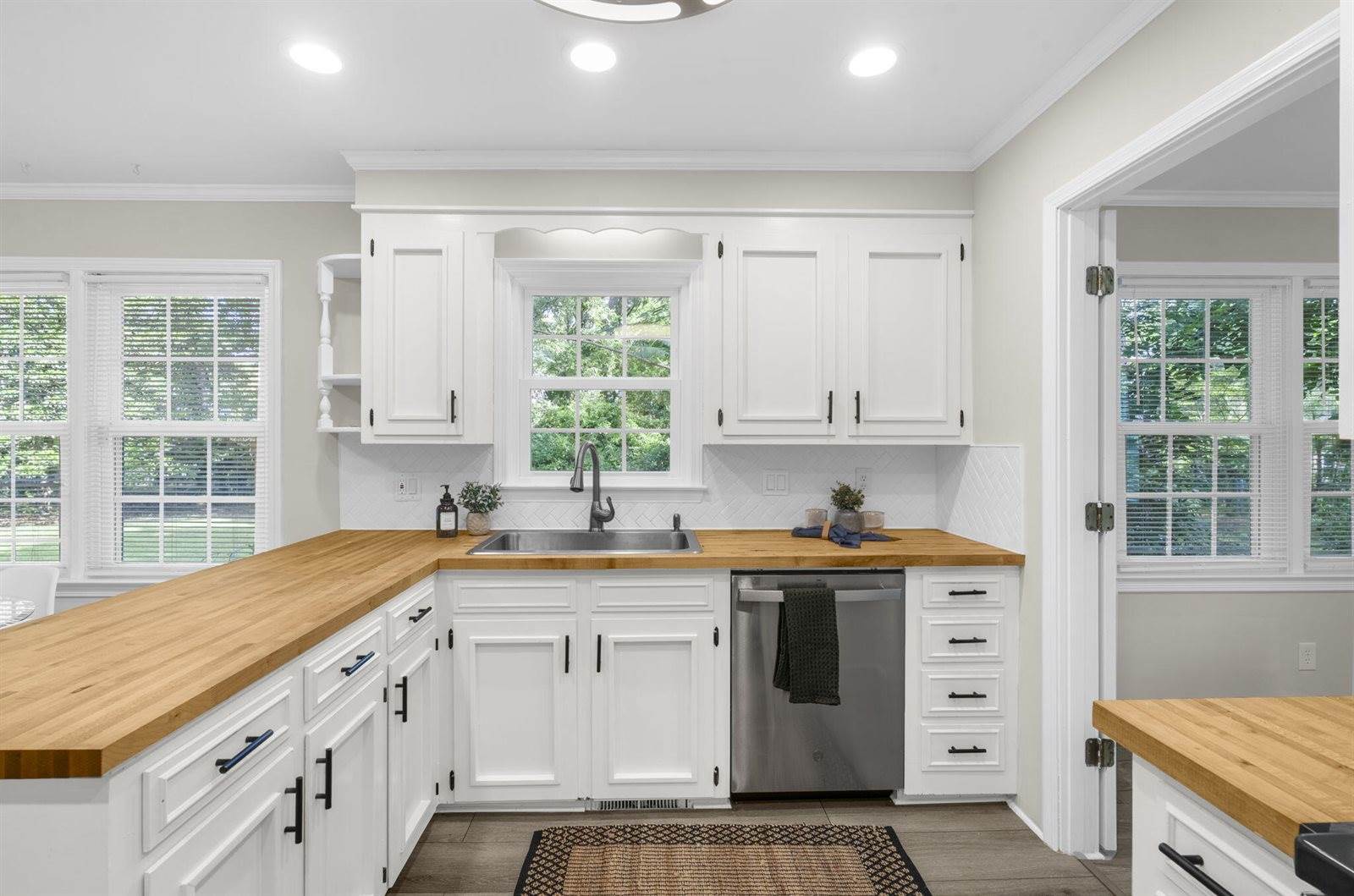 104 Greendale Court, Summerville, SC 29485