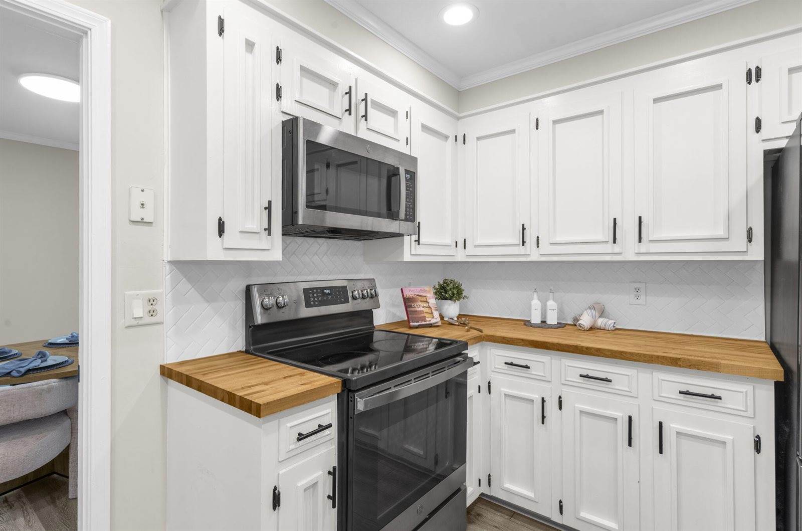 104 Greendale Court, Summerville, SC 29485