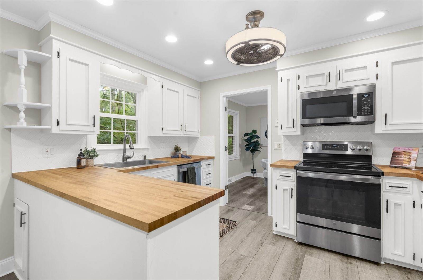 104 Greendale Court, Summerville, SC 29485