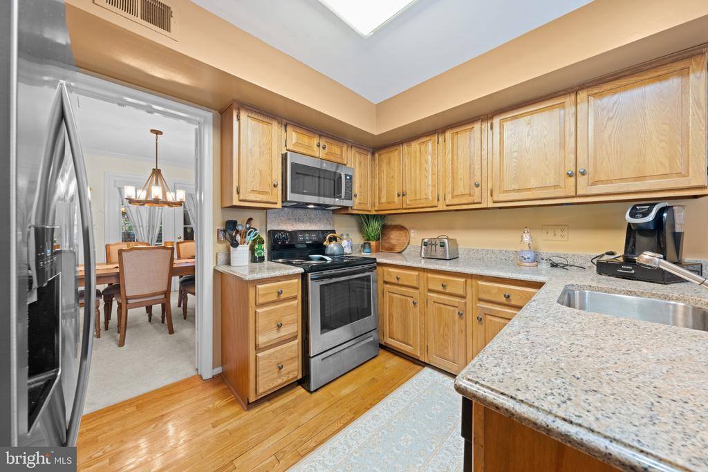 20668 Highland Hall Drive, Gaithersburg, MD 20886