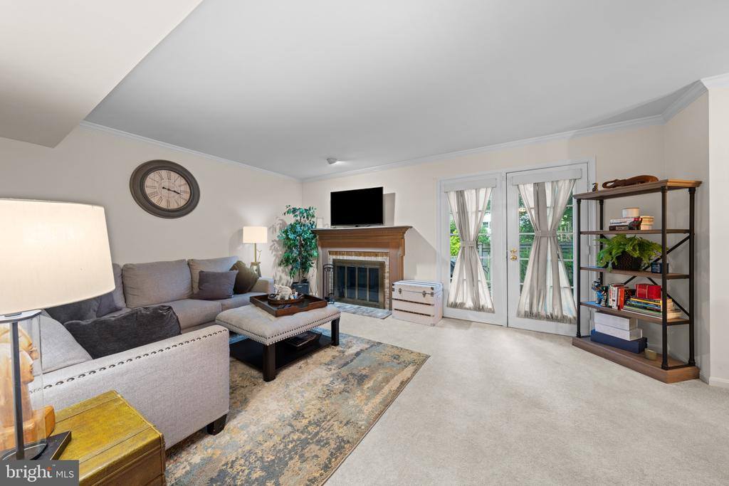 20668 Highland Hall Drive, Gaithersburg, MD 20886