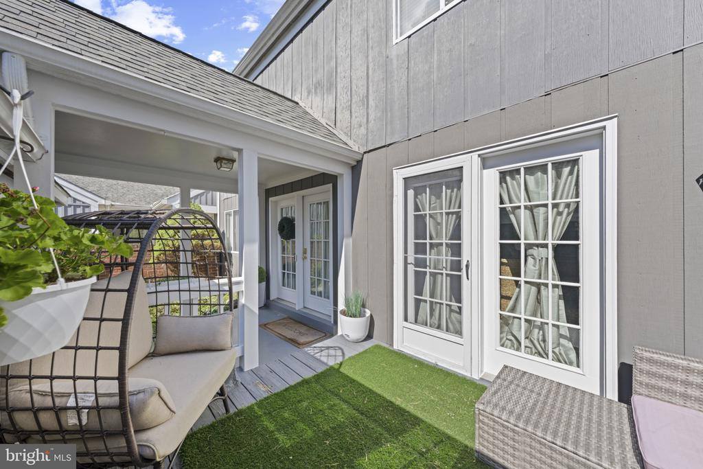 20668 Highland Hall Drive, Gaithersburg, MD 20886