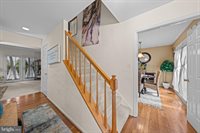 20668 Highland Hall Drive, Gaithersburg, MD 20886