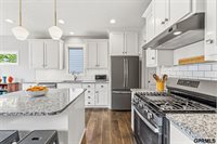 15463 Ogden Circle, Omaha, NE 68116