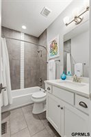 15463 Ogden Circle, Omaha, NE 68116
