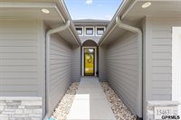 15463 Ogden Circle, Omaha, NE 68116