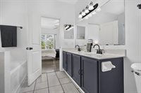 6127 Rackley Way, Westerville, OH 43081