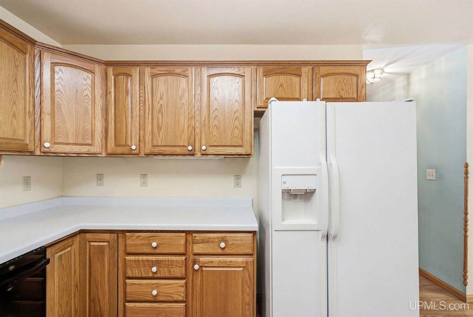 22 Stephen Lee Drive, Marquette, MI 49855
