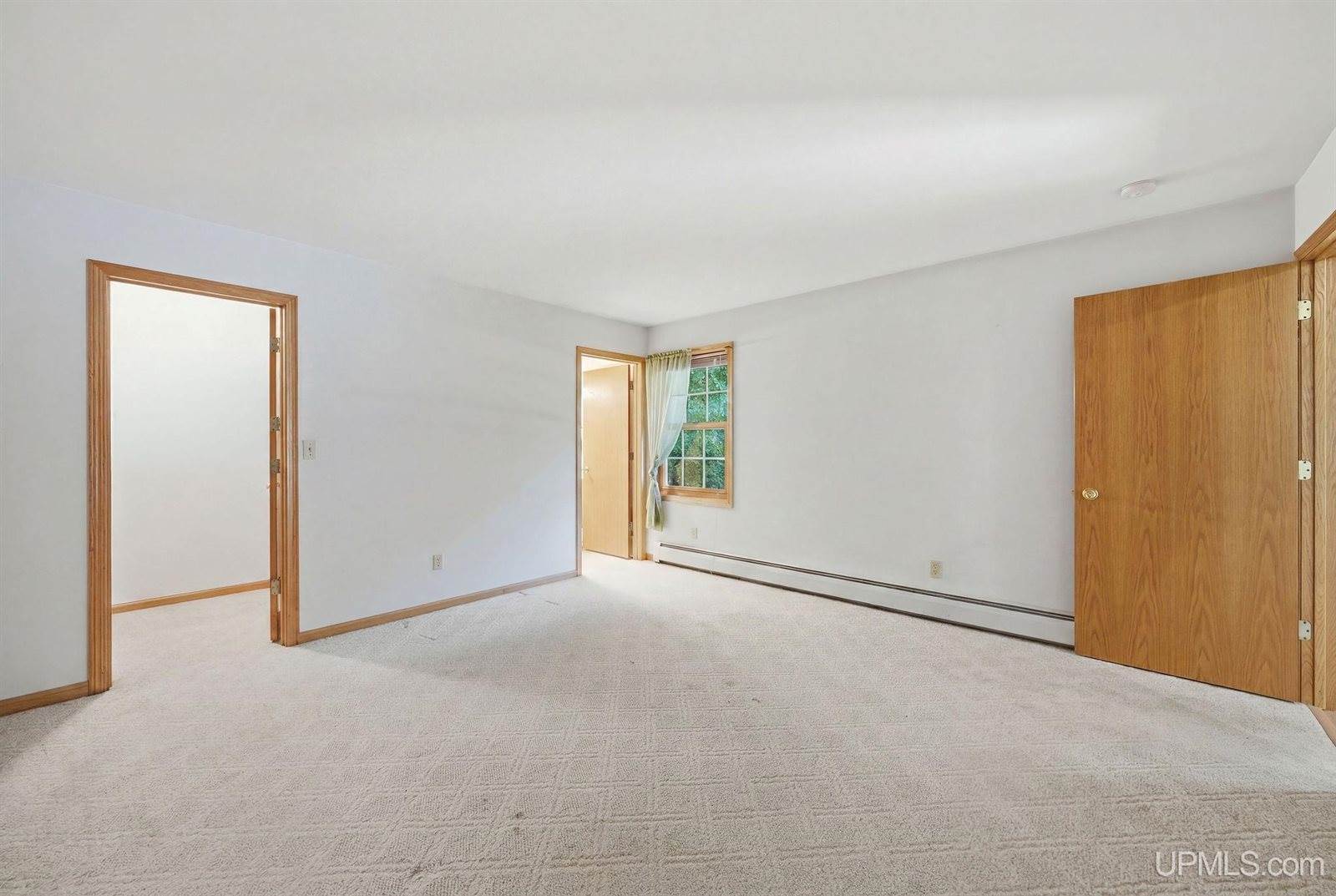 22 Stephen Lee Drive, Marquette, MI 49855