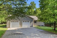 22 Stephen Lee Drive, Marquette, MI 49855