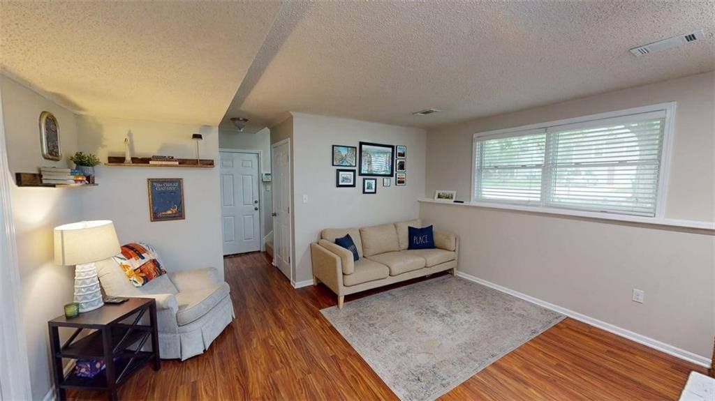 15905 West 154th Street, Olathe, KS 66062