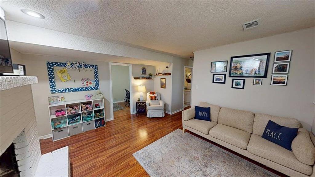15905 West 154th Street, Olathe, KS 66062