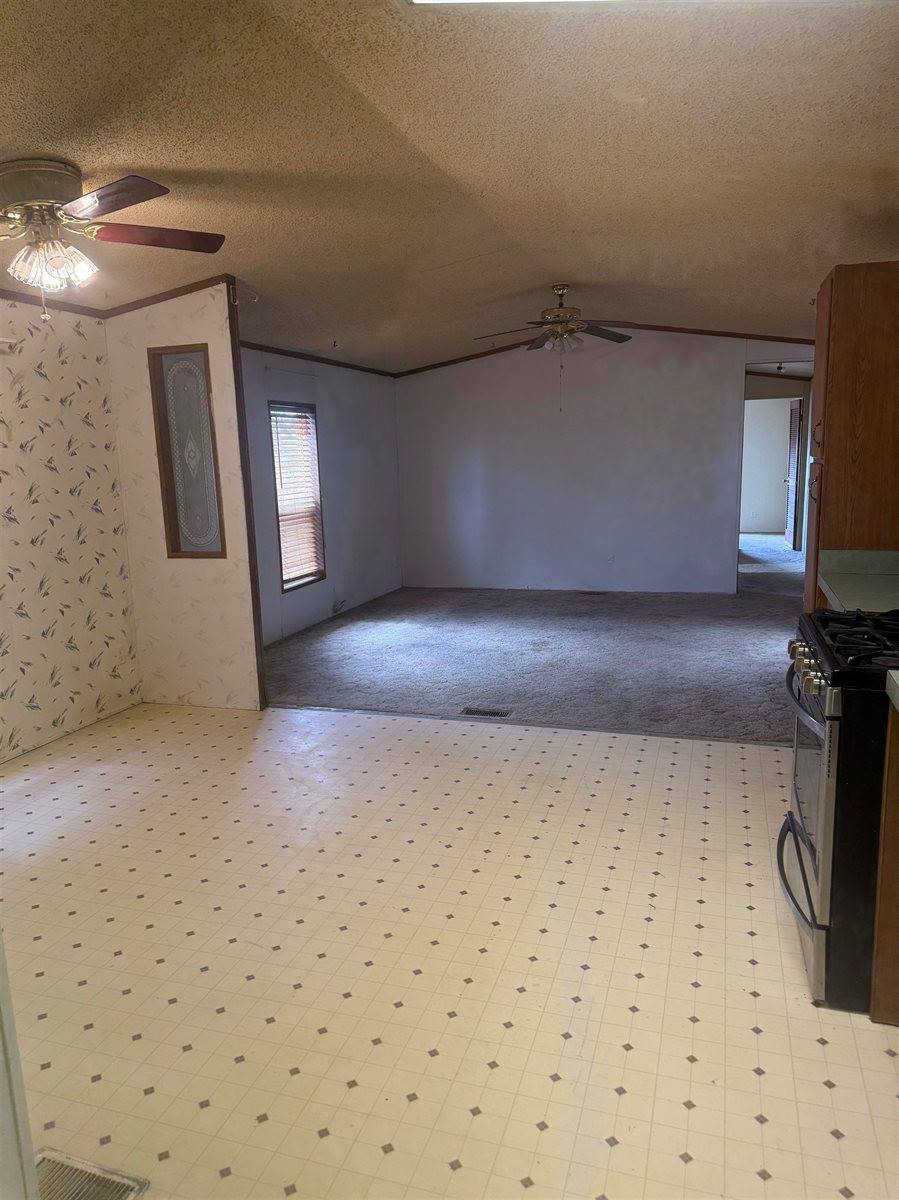 #32 Red Mountain Terrace, Evanston, WY 82930