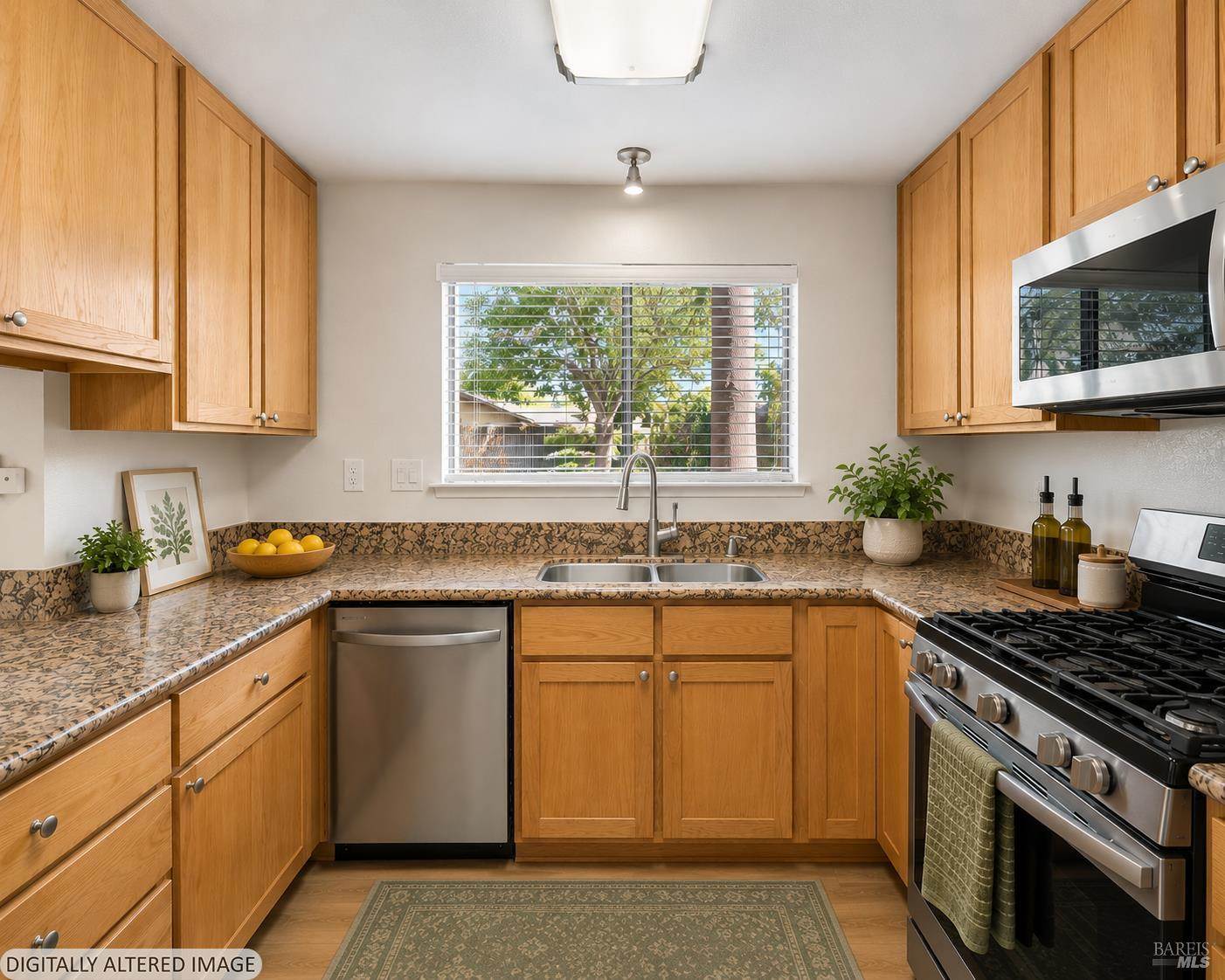 4736 Shade Tree Lane, Santa Rosa, CA 95405