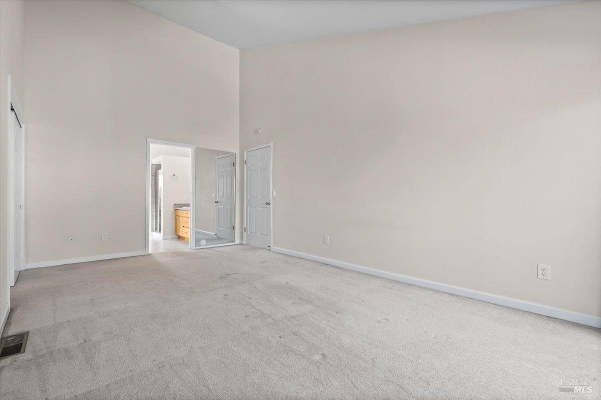 4736 Shade Tree Lane, Santa Rosa, CA 95405