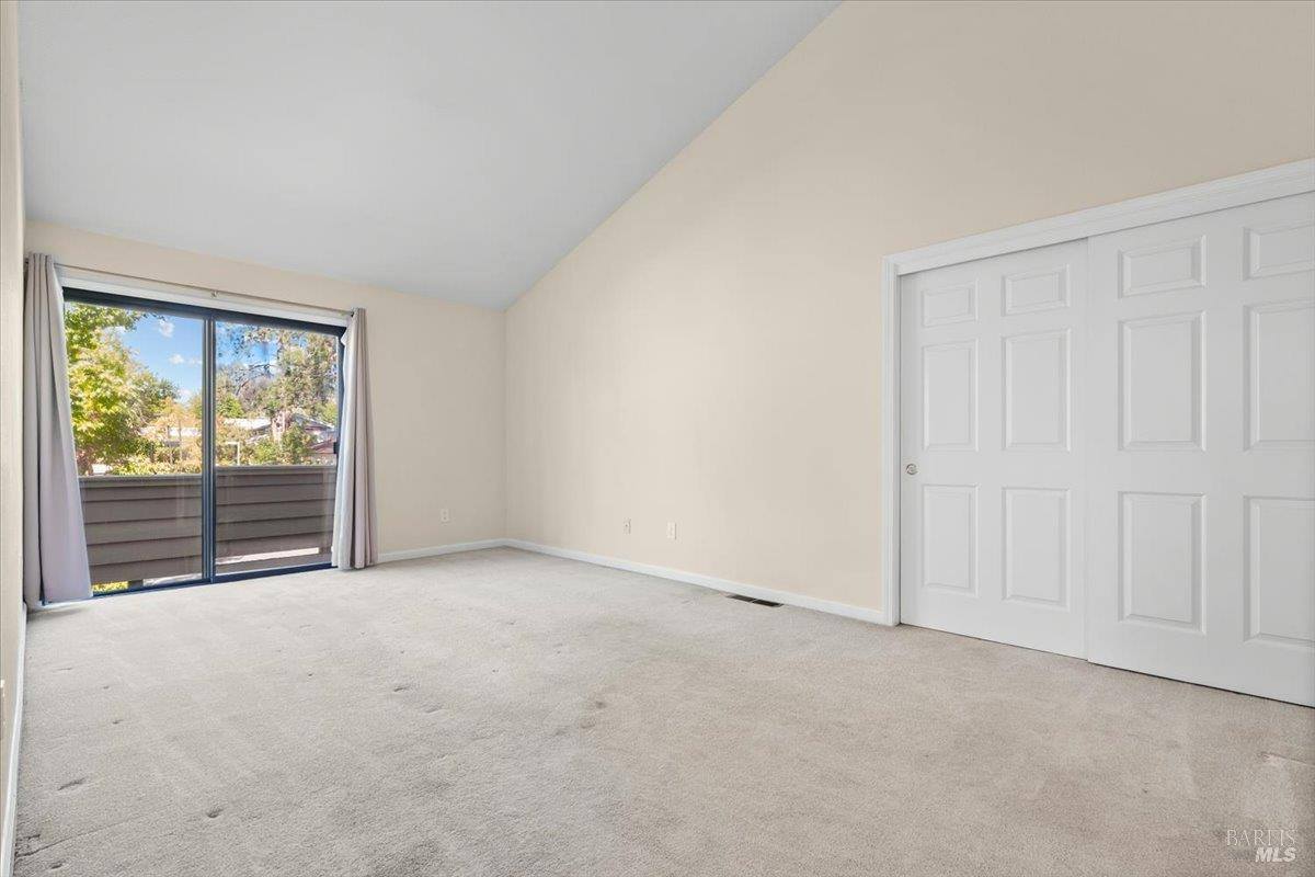 4736 Shade Tree Lane, Santa Rosa, CA 95405