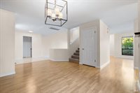 4736 Shade Tree Lane, Santa Rosa, CA 95405