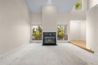 4736 Shade Tree Lane, Santa Rosa, CA 95405