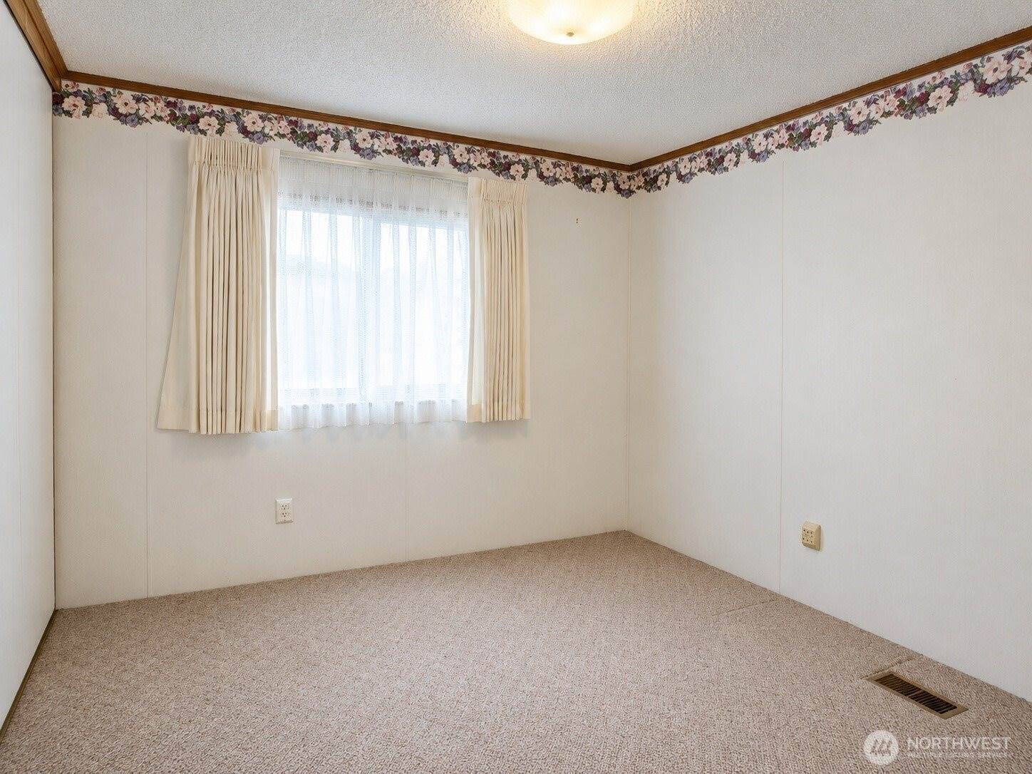 1352 Alonda Lane NE, Olympia, WA 98516