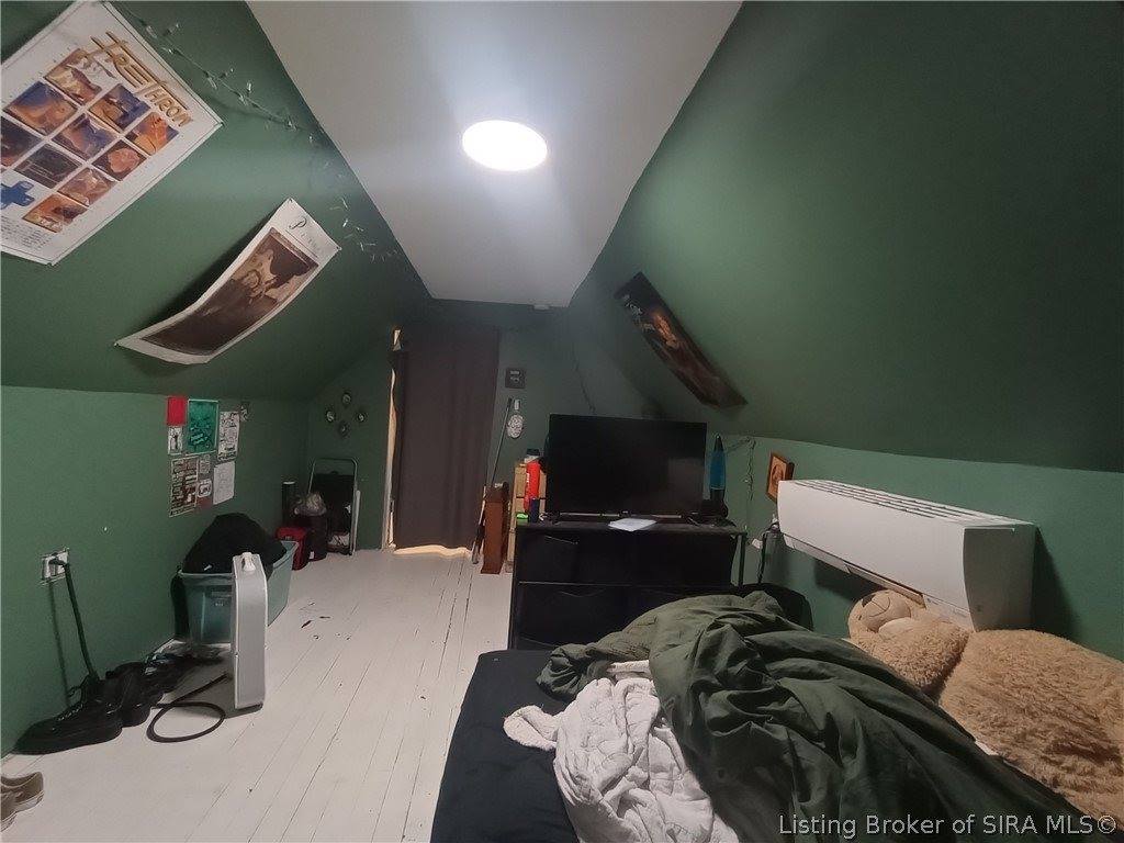735 Cornell Avenue West, Clarksville, IN 47129