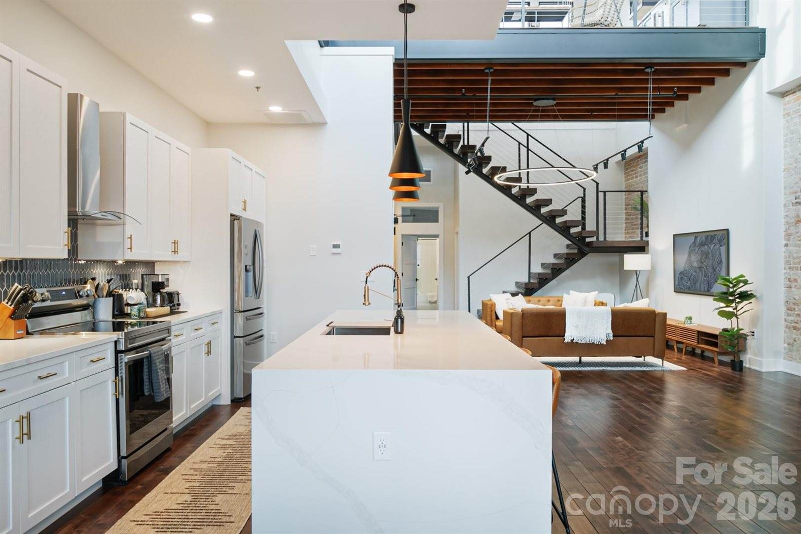 122 College Street, Asheville, NC 28801