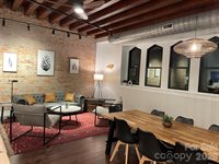 122 College Street, Asheville, NC 28801