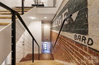 122 College Street, Asheville, NC 28801