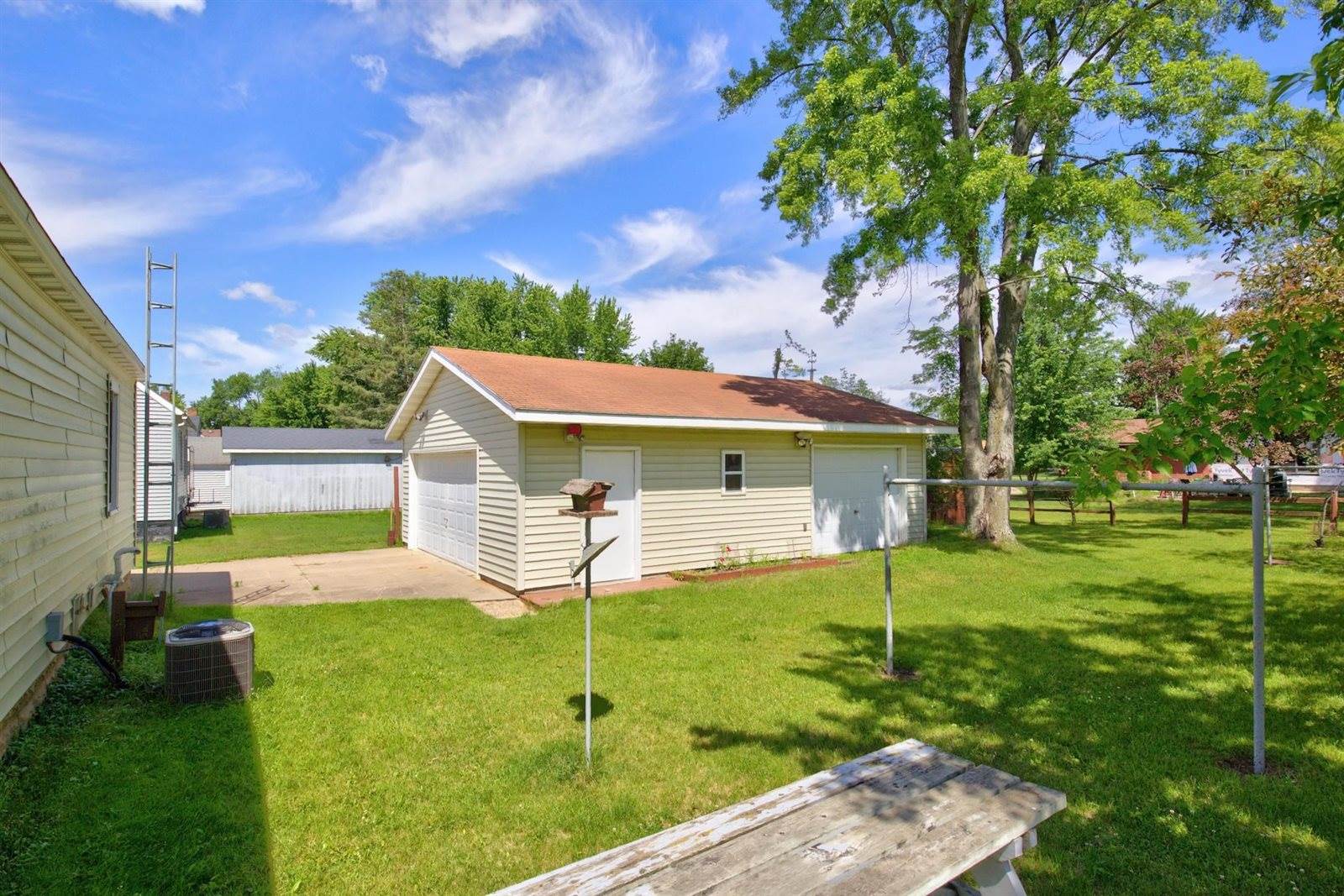 908 W 5th Street, Nekoosa, WI 54457