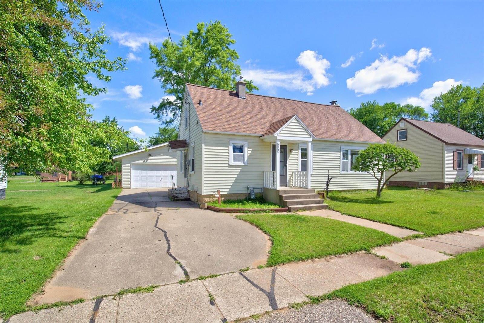908 W 5th Street, Nekoosa, WI 54457